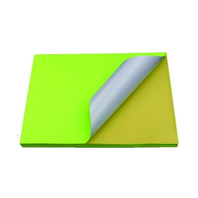 Papier adhésif d'autocollant de vinyle de taille de lettre de papier d'autocollant de pâte de bois de la prime 100% de la couleur A4 haut