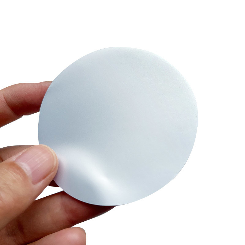 Petit pain vide de label de PVC de code barres de polyester adhésif imperméable d'autocollants pour le transfert thermique imprimé
